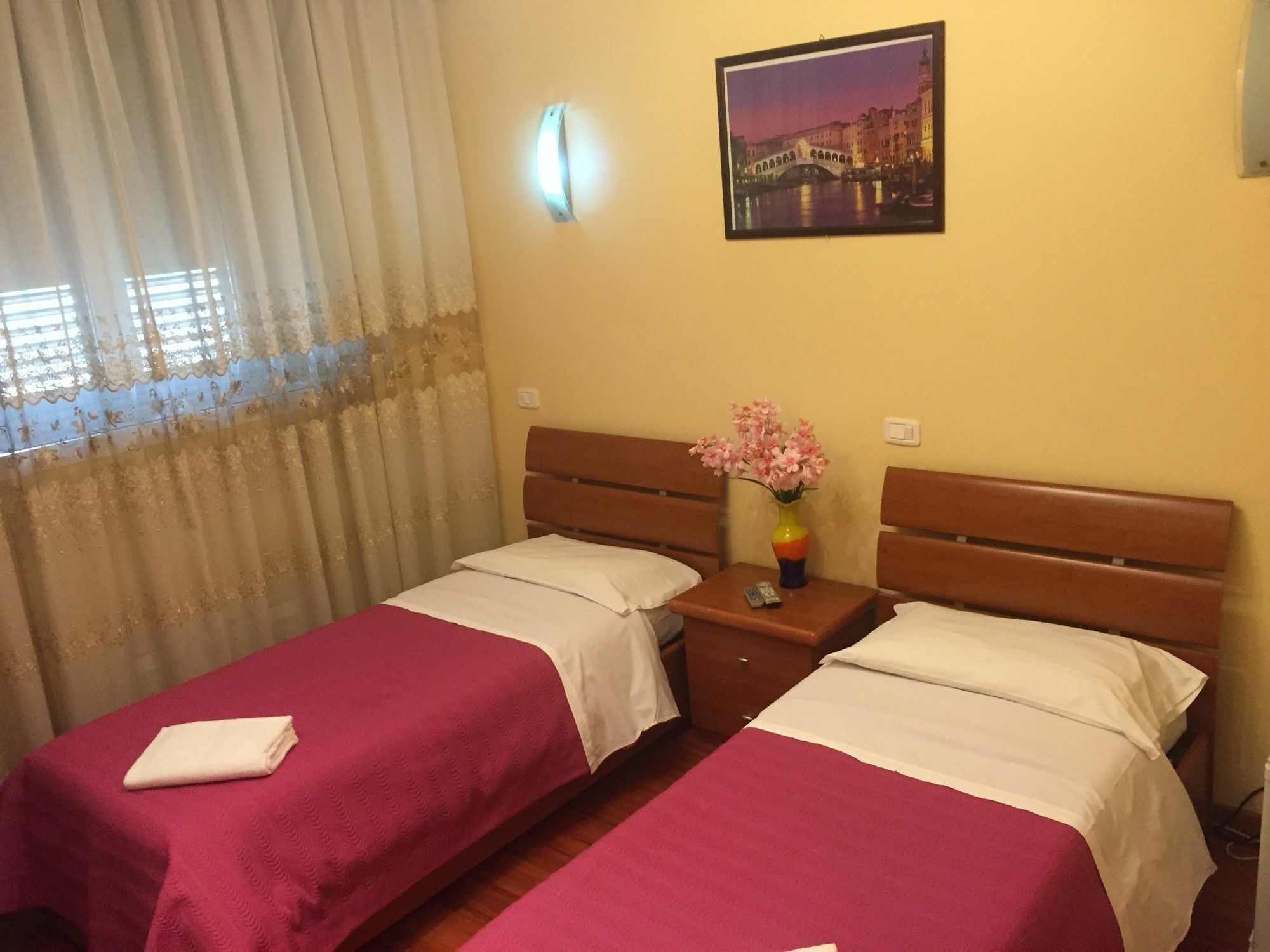 Zhihua Guest House Roma Exterior foto